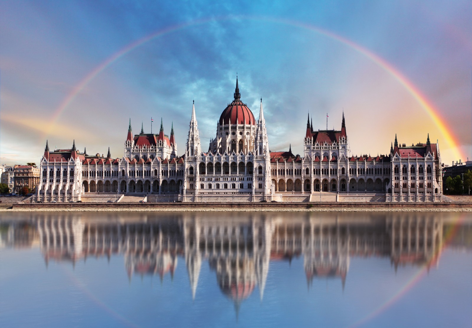 budapest parliament tour review